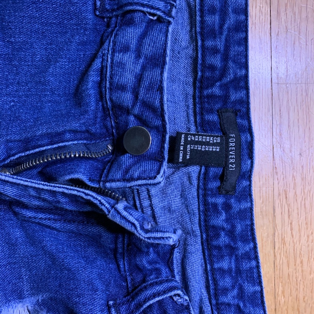 Jean shorts - Picture 3 of 3
